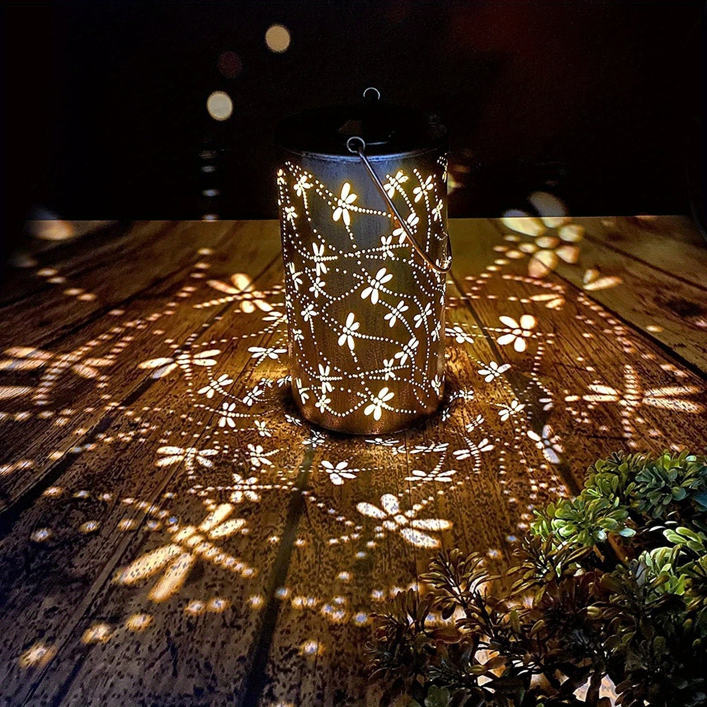 1PC Solar Outdoor Lanterns, Dragonfly Element Hanging Solar Outdoor Garden Lights, Metal Solar LED Lights, Suitable For Gardens, Courtyards, Balconies, Aisles, Lawns, Gifts For Relatives And Friends