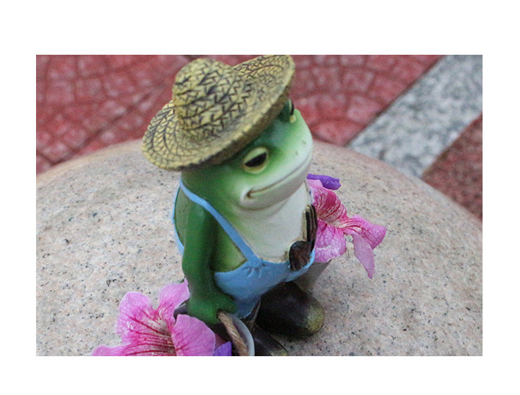 Whimsical Resin Frog Figurine in Blue Overalls with Straw Hat - Contemporary Garden Decor for Independence Day, Desktop-Style Animal Sculpture, No Power Needed, Frog Garden Decor