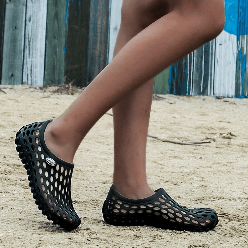 Breathable Unisex Garden Sandals - Non-Slip Summer Slides with Round Toe Design, Perfect for Outdoor Couples Wear