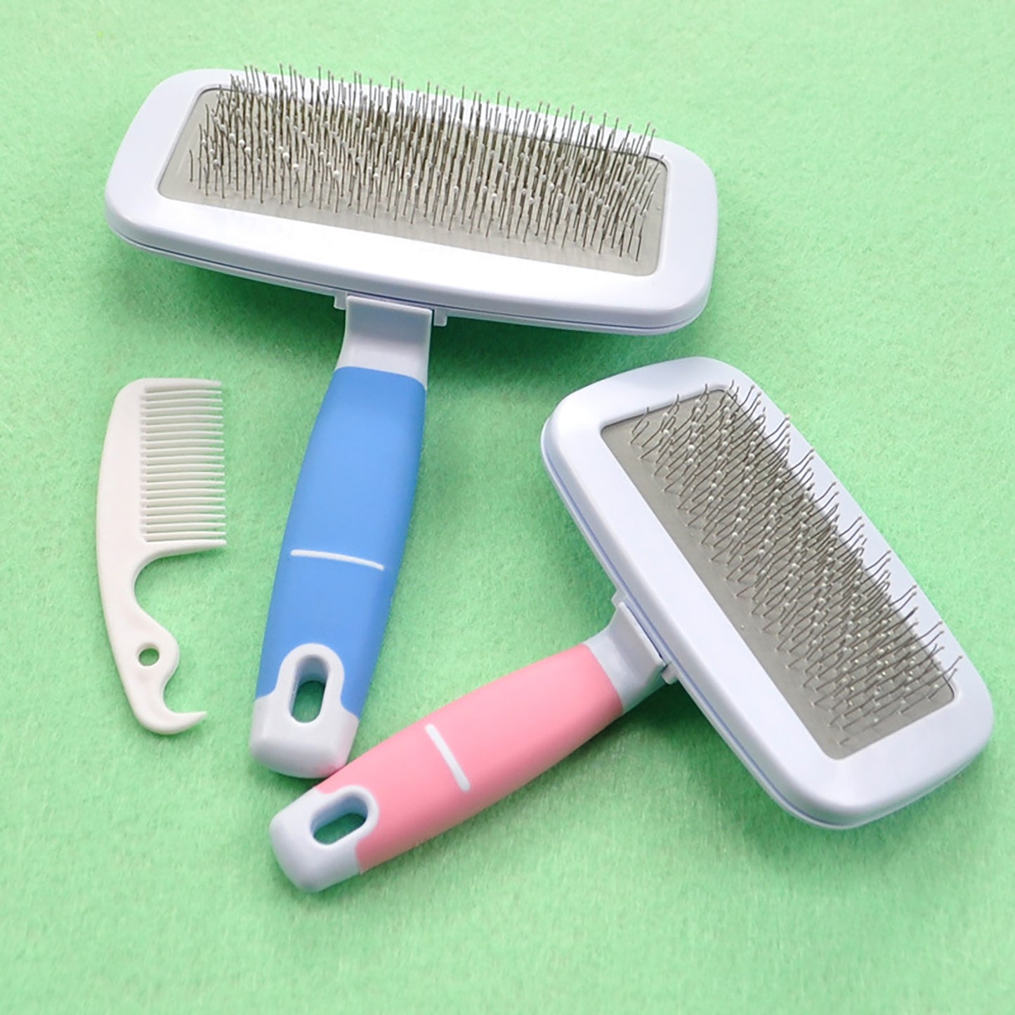 Keep Your Dog's Coat Clean & Tangle-Free with Our Pet Cleaning & Hair Removal Combs