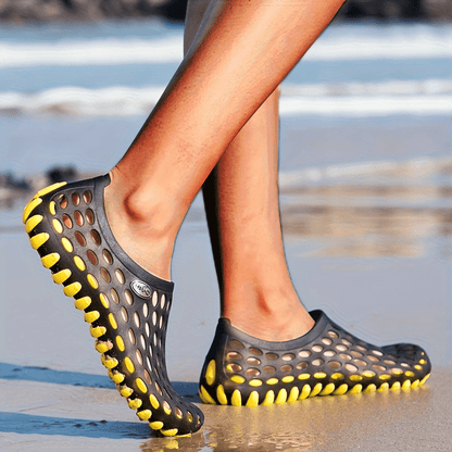 Breathable Unisex Garden Sandals - Non-Slip Summer Slides with Round Toe Design, Perfect for Outdoor Couples Wear