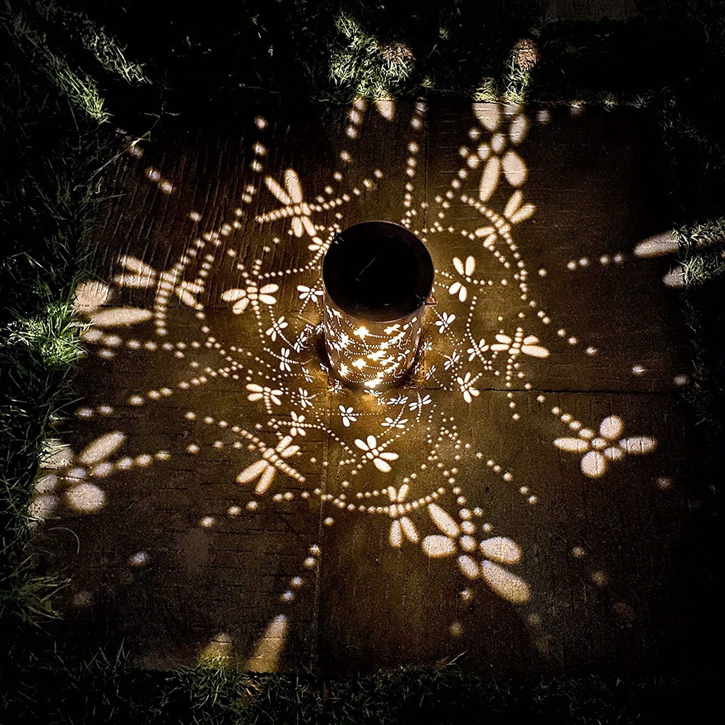 1PC Solar Outdoor Lanterns, Dragonfly Element Hanging Solar Outdoor Garden Lights, Metal Solar LED Lights, Suitable For Gardens, Courtyards, Balconies, Aisles, Lawns, Gifts For Relatives And Friends